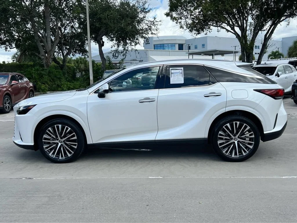 Certified Used 2023 EMINENT WHITE PEARL Lexus 350 Premium Plus image 4