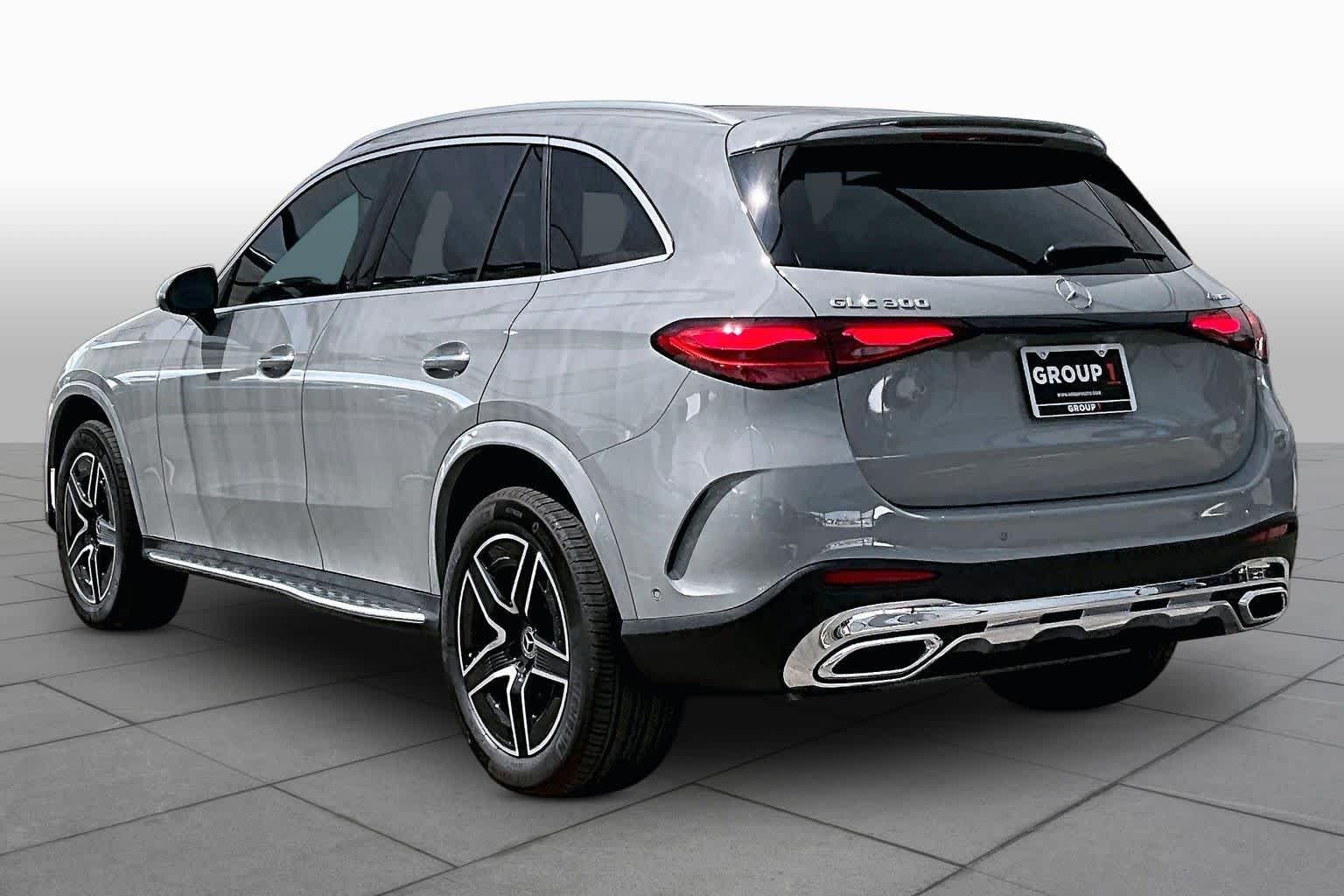 New 2026 MANUFAKTUR Alpine Grey Mercedes-Benz GLC 300 image 4
