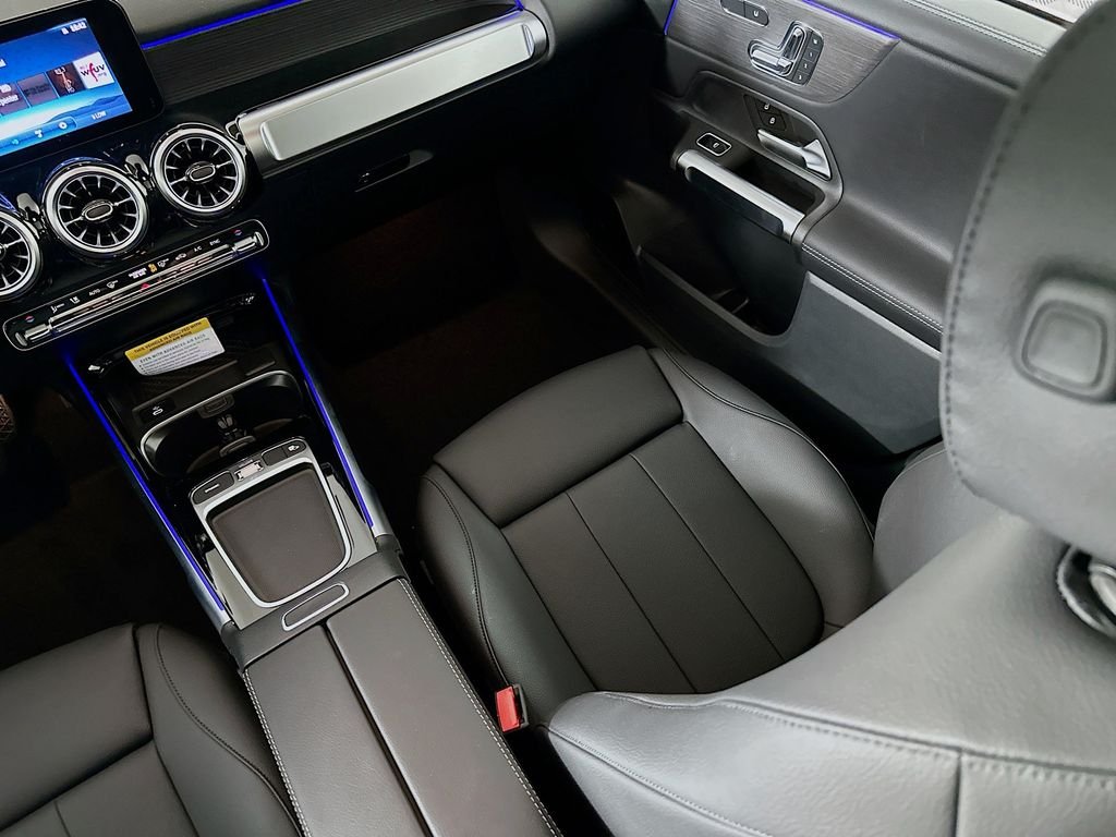 New 2026 Night Black Mercedes-Benz GLB 250 image 23
