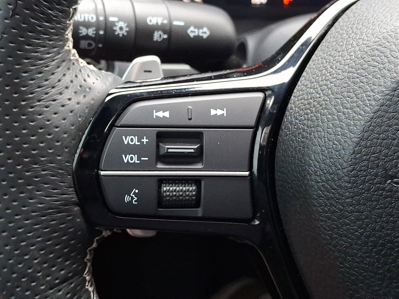 Used 2025 Blue Acura w/A-Spec Technology Package image 21