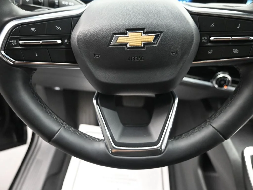 Used 2025 Black Chevrolet LT image 17