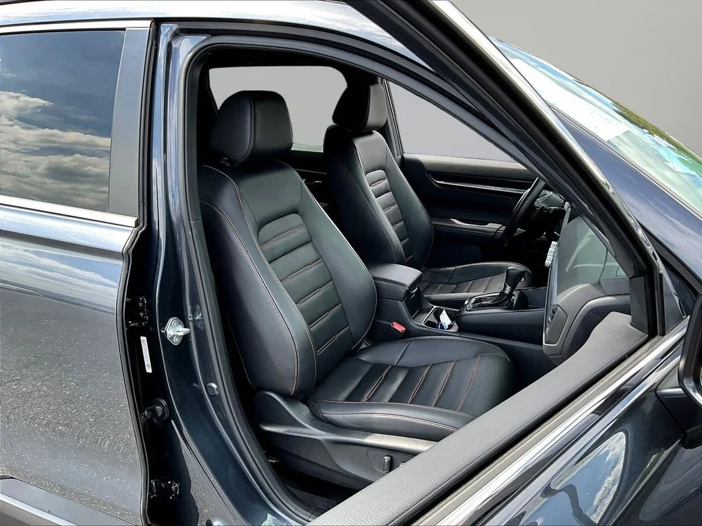 Used 2024 Canyon River Blue Metallic Honda Sport-L image 33