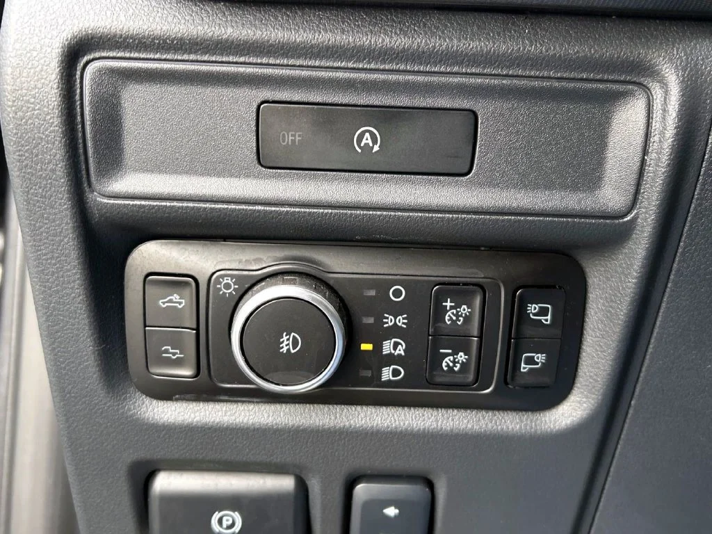 Used 2025 Gray Metallic Ford Raptor image 23