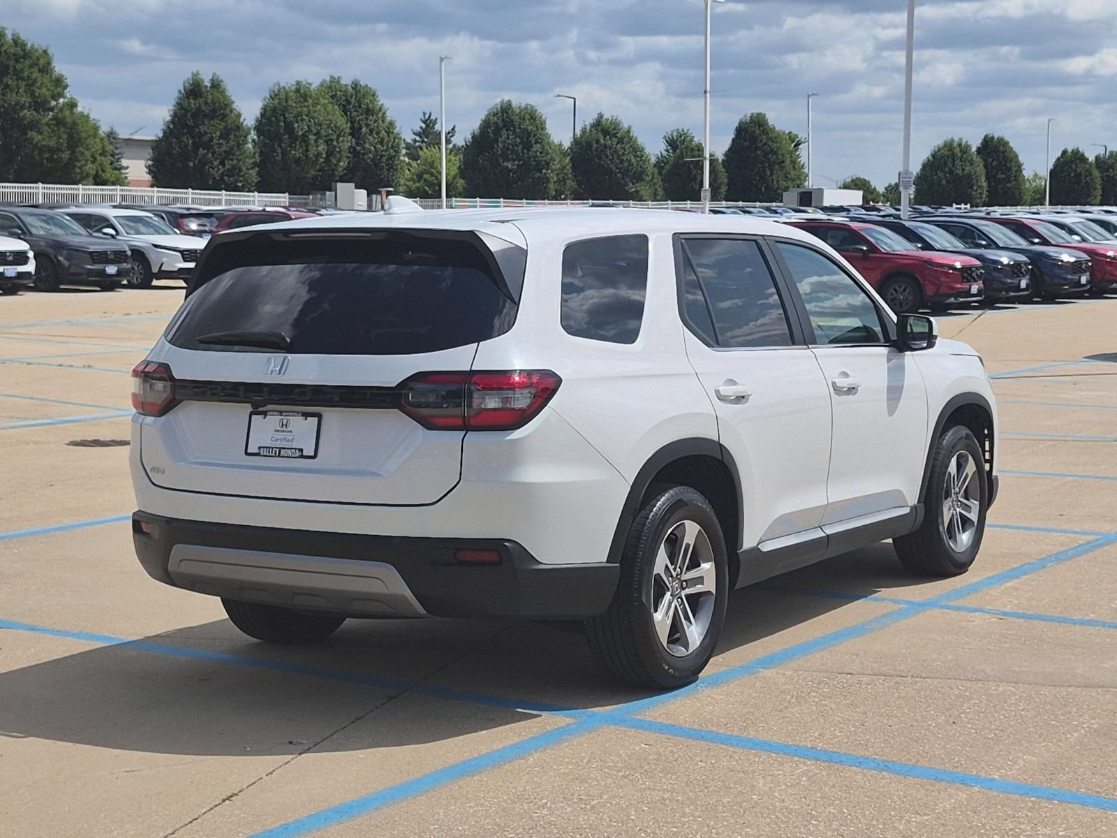 2024 Honda Pilot EX-L - Photo 6