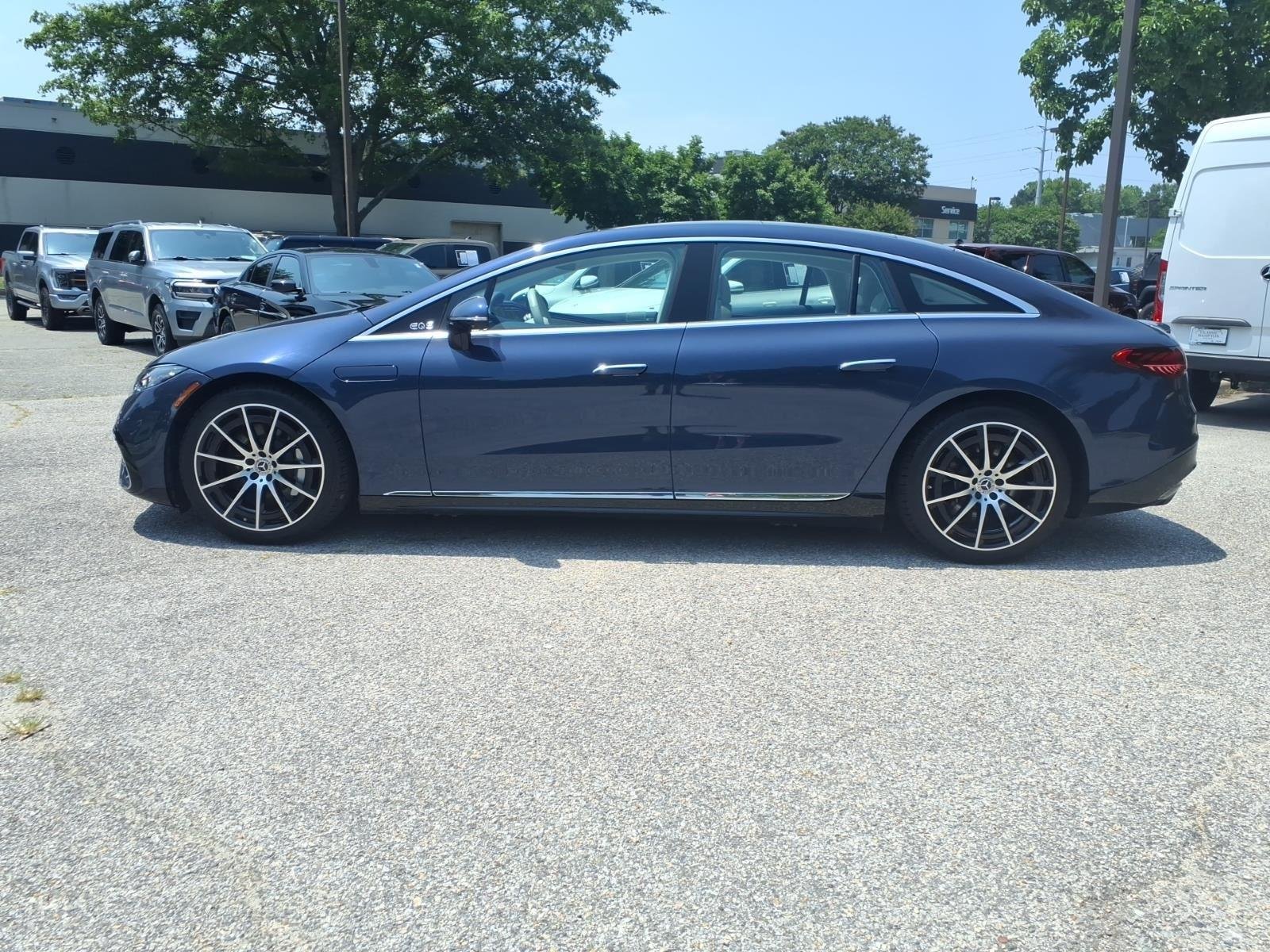 Used 2023 Twilight Blue Metallic Mercedes-Benz EQS 580 image 9