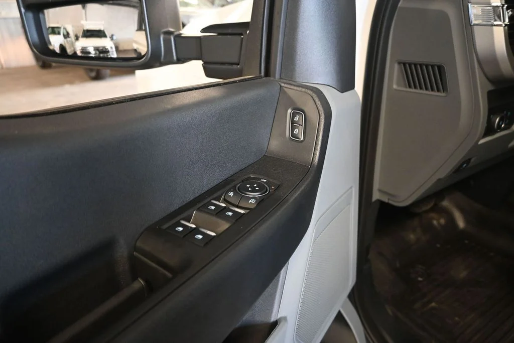 New 2026 Oxford White Ford XL image 12