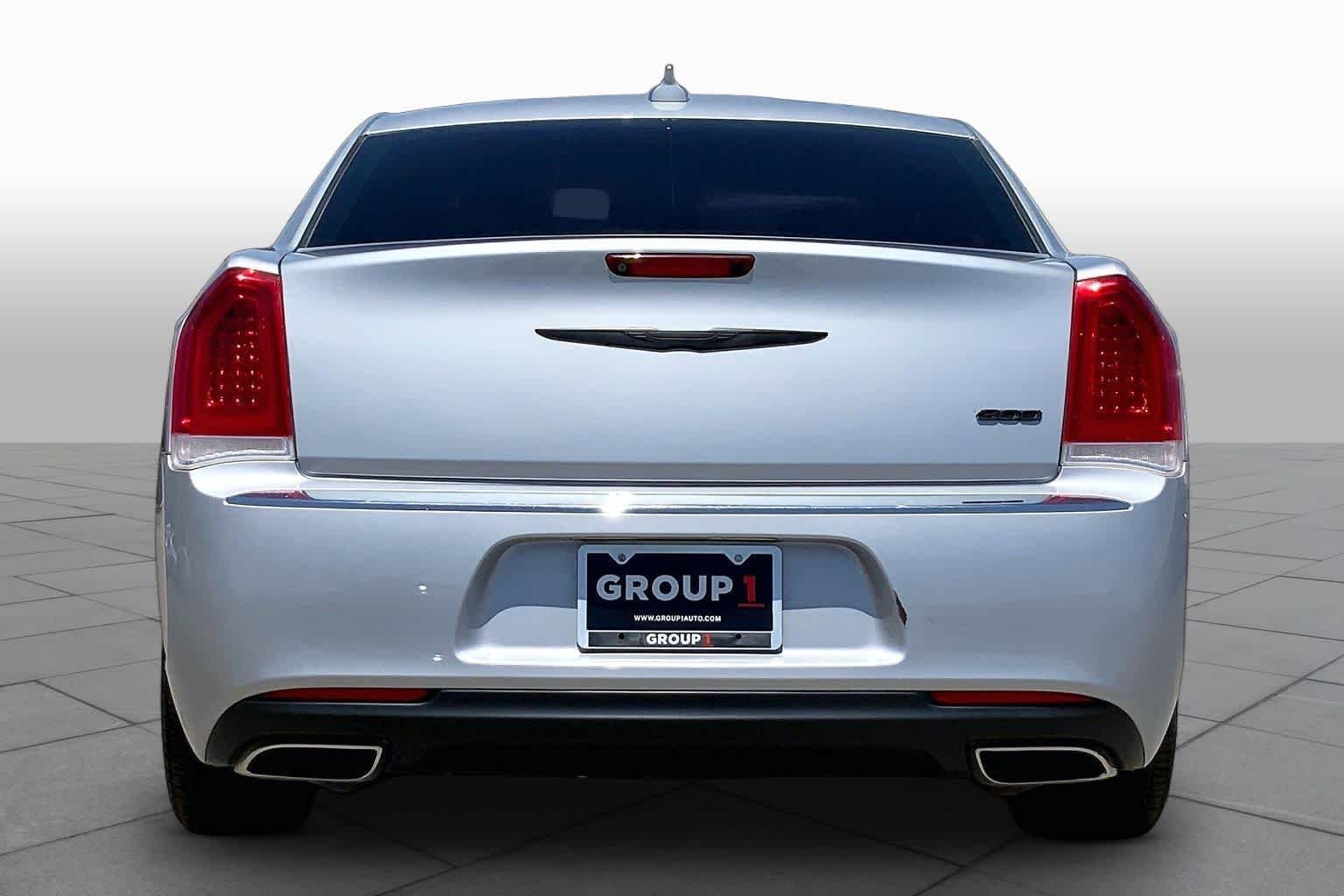 Pre-Owned 2020 Chrysler 300 Limited