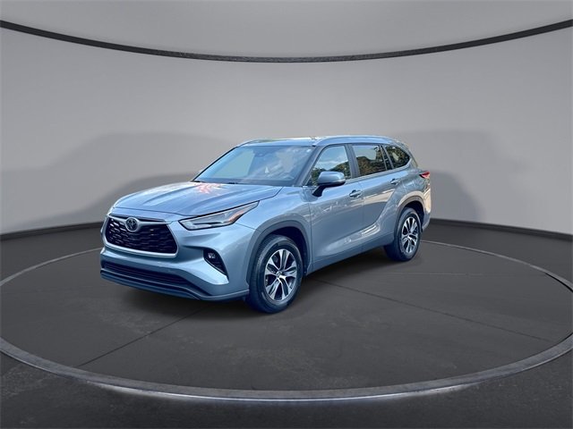 2023 Toyota Highlander XLE photo 4