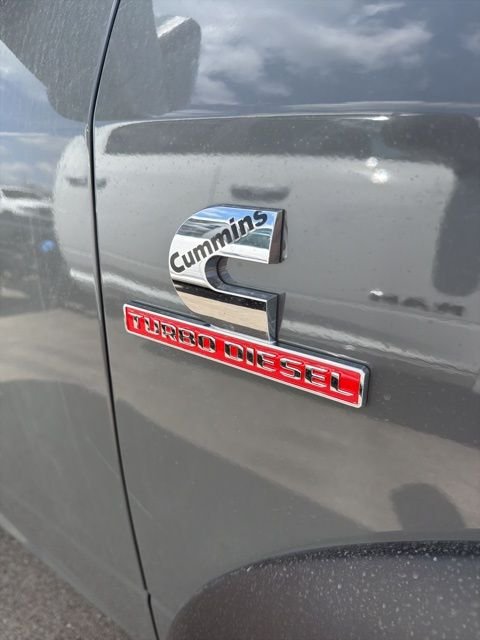 New 2026 Ceramic Gray Clear-Coat Exterior Paint RAM Tradesman image 5