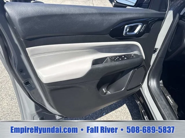 Used 2022 Gray Jeep Limited image 18