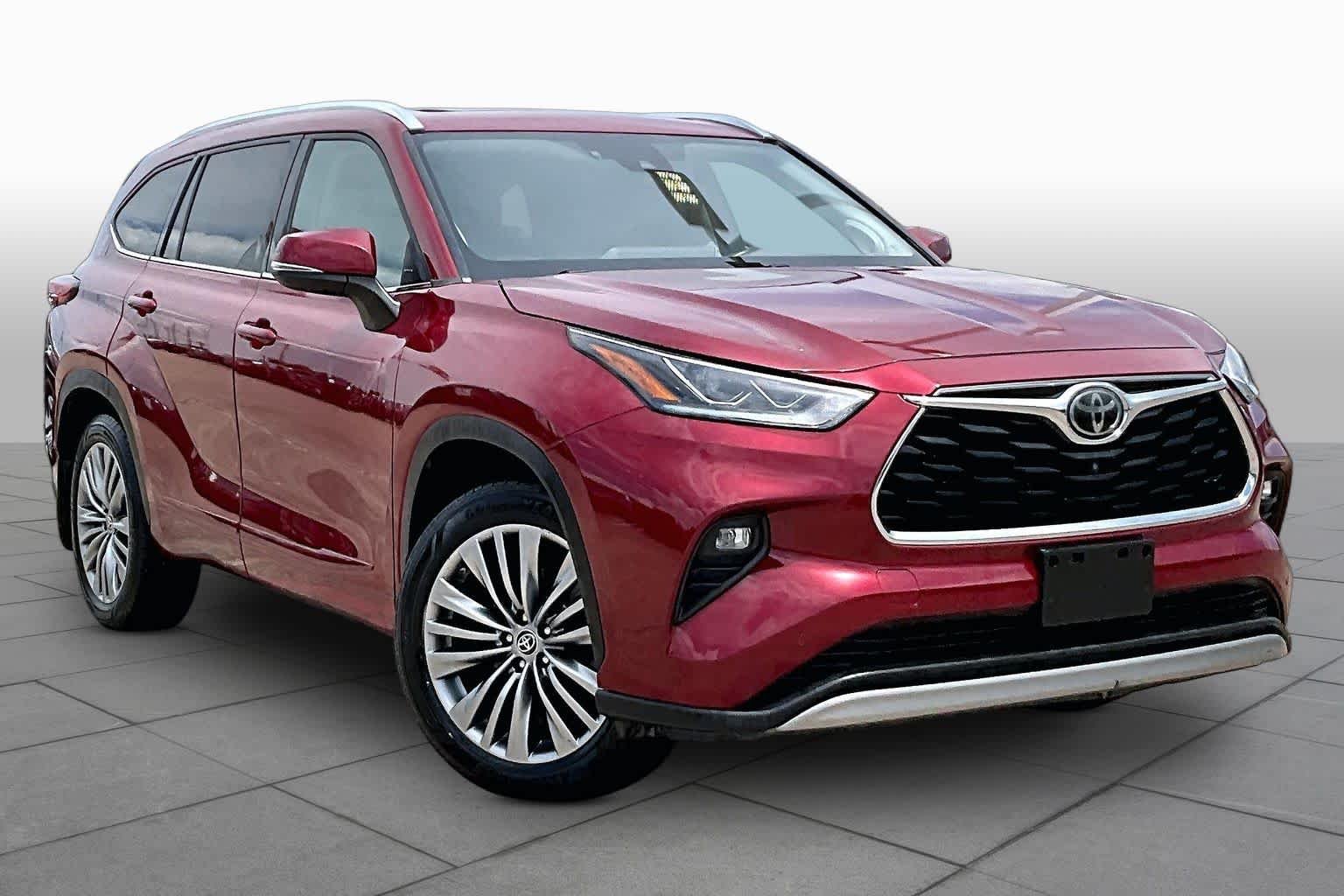 Certified Used 2021 Ruby Flare Pearl Toyota Platinum image 3