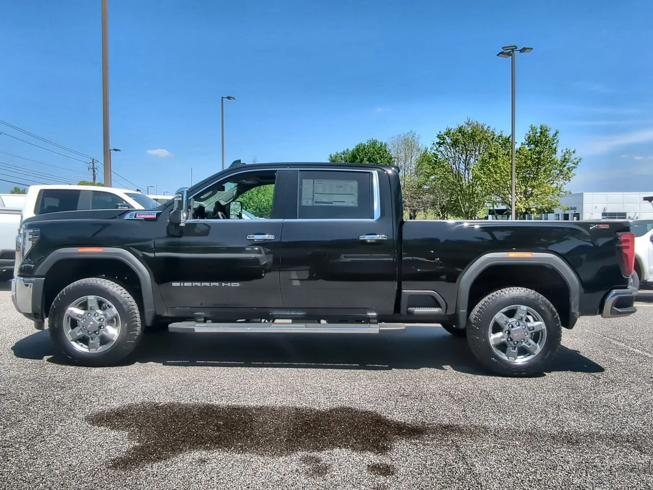 New 2026 Onyx Black GMC SLT image 5