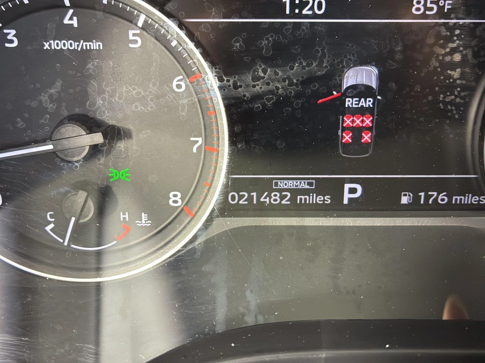 Used 2025 Black Diamond Mitsubishi SE image 28