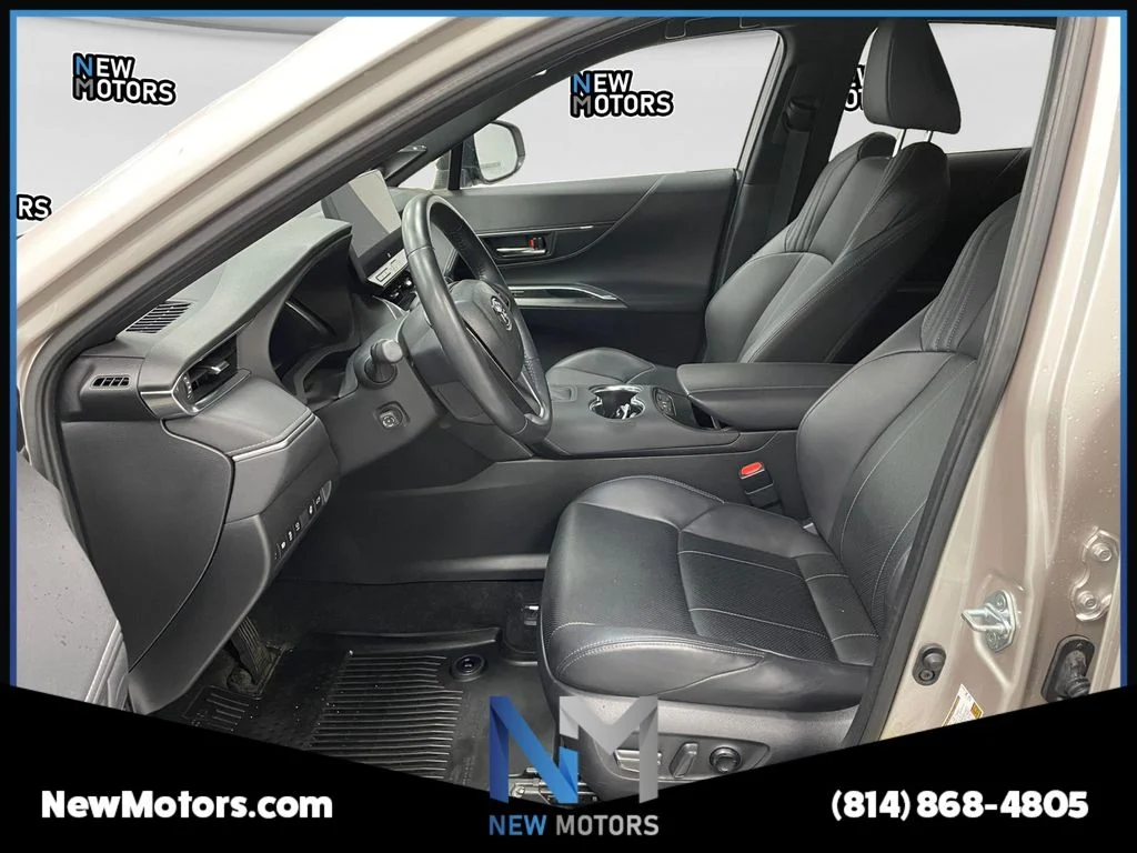 Used 2023 Titanium Toyota Limited image 7