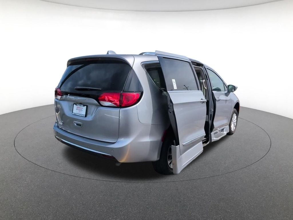 2018 Chrysler Pacifica Touring L Plus - Photo 3