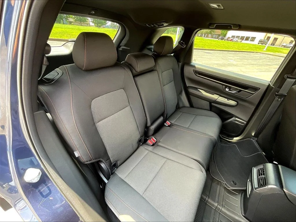 2025 Honda CR-V Sport - Photo 13