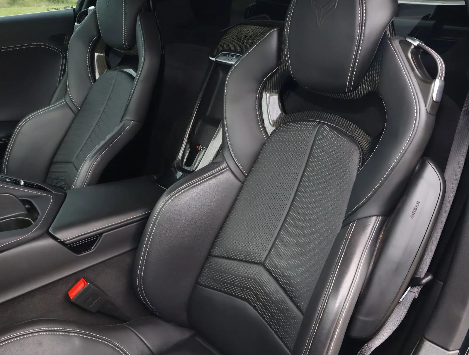 2023 Chevrolet Corvette 2LT - Photo 12