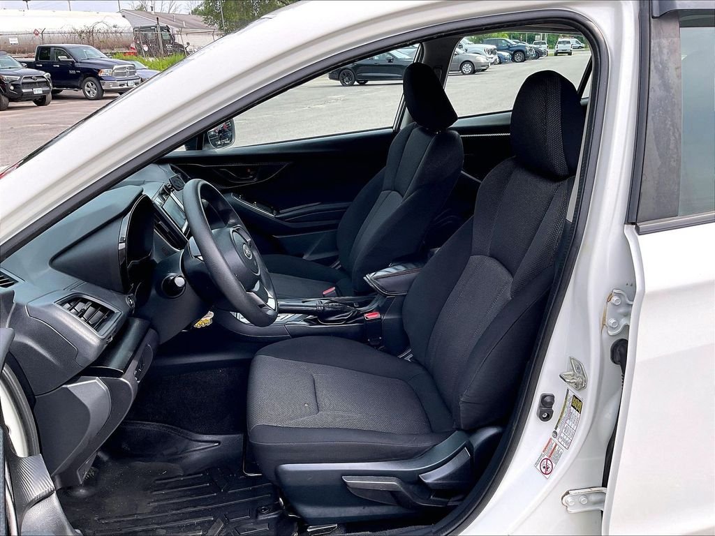 Used 2019 White Subaru 2.0i image 10