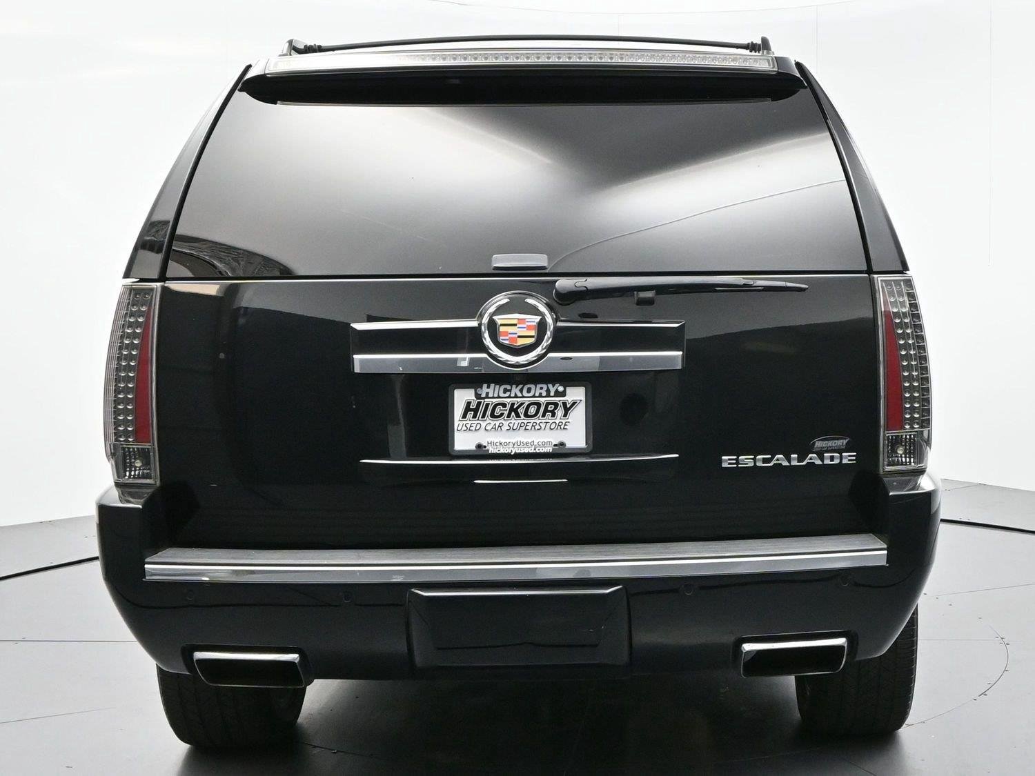 Used 2013 Black Raven Cadillac Premium image 6