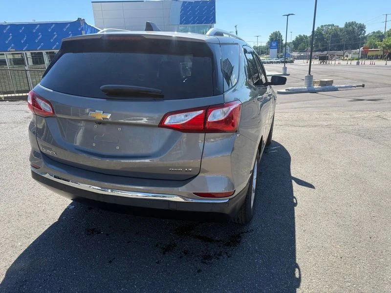 Used 2018 Gray Chevrolet LT image 7