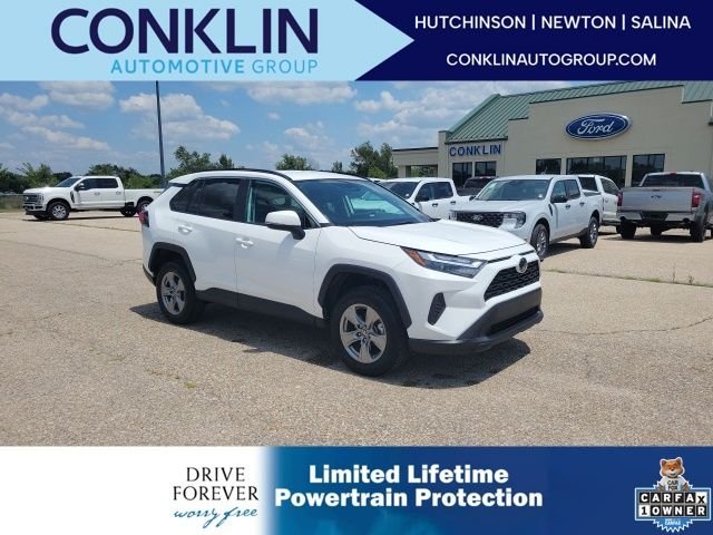 Used 2024 White Toyota XLE image 1