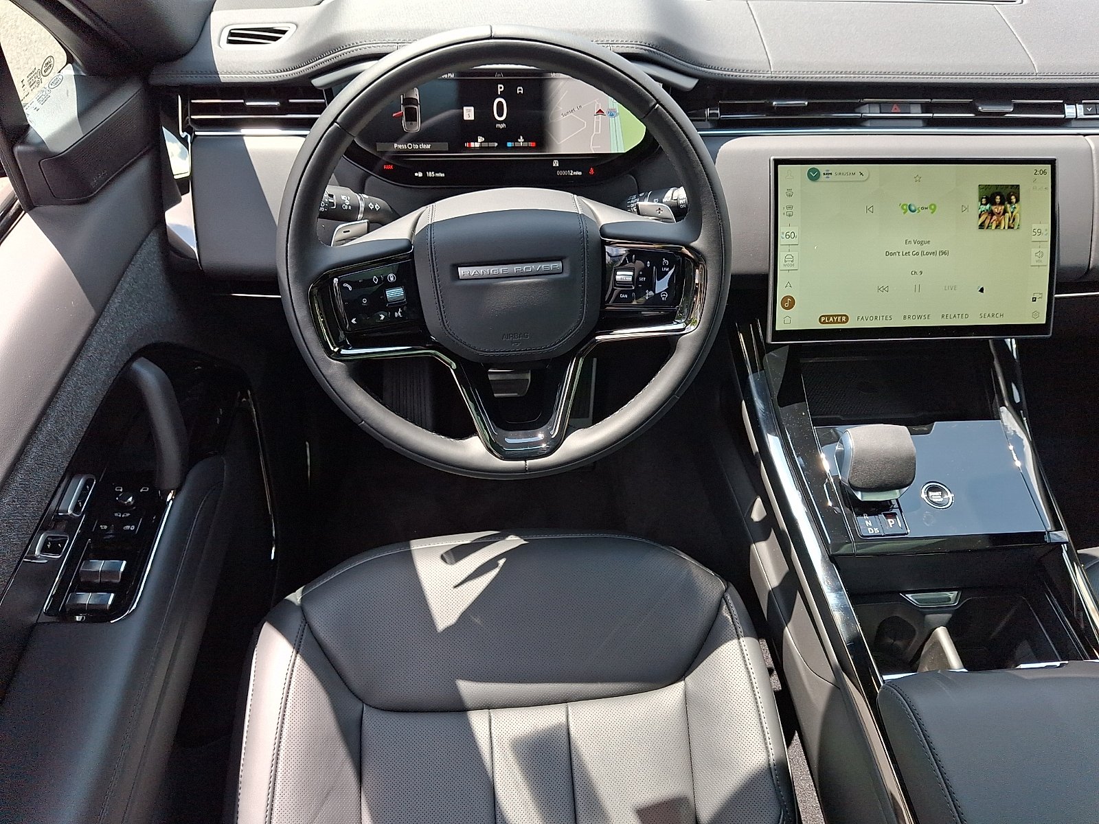 New 2026 Carpathian Grey Land Rover P400 Dynamic SE image 4