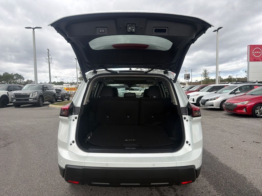 New 2026 Nissan Rogue Dark Armor 4D Sport Utility