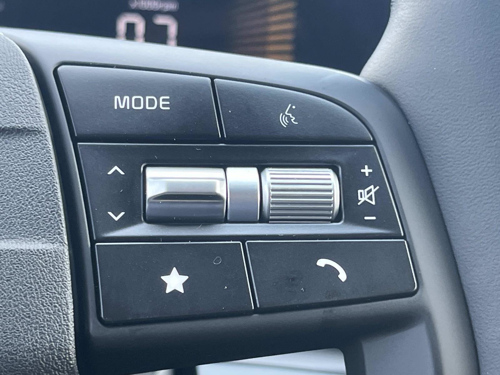 New 2027 Ebony Black Kia EX image 28