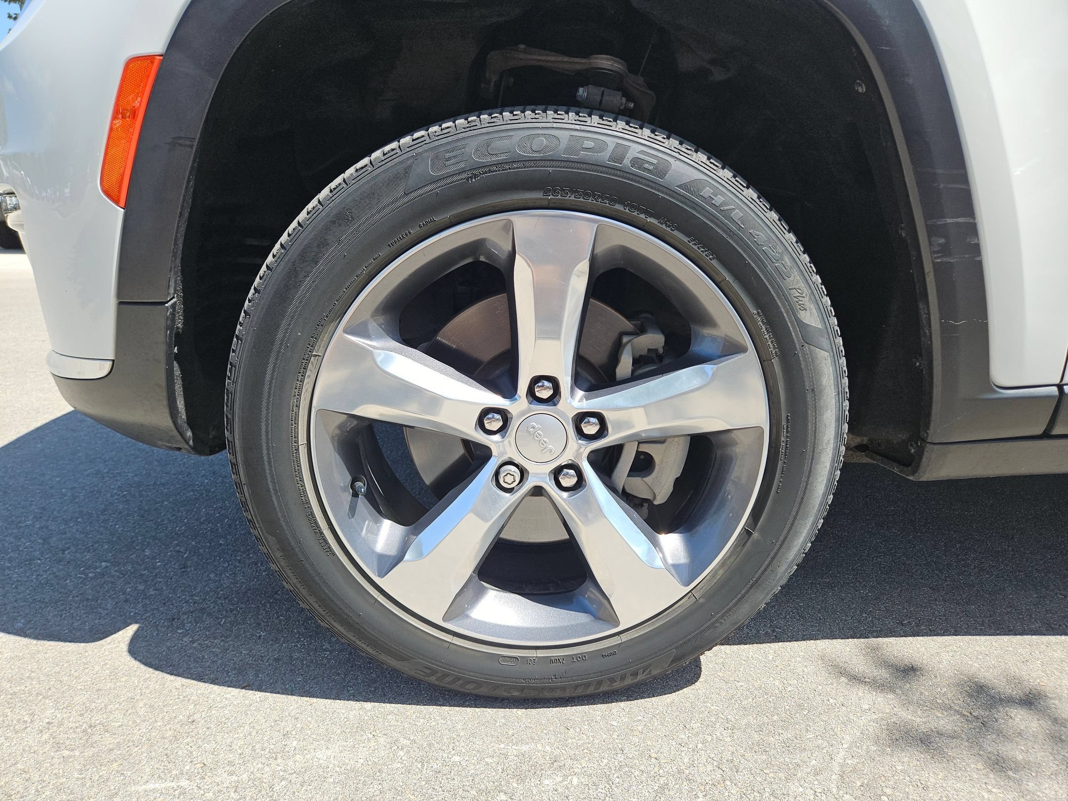 Used 2021 Bright White Clearcoat Jeep Limited image 26