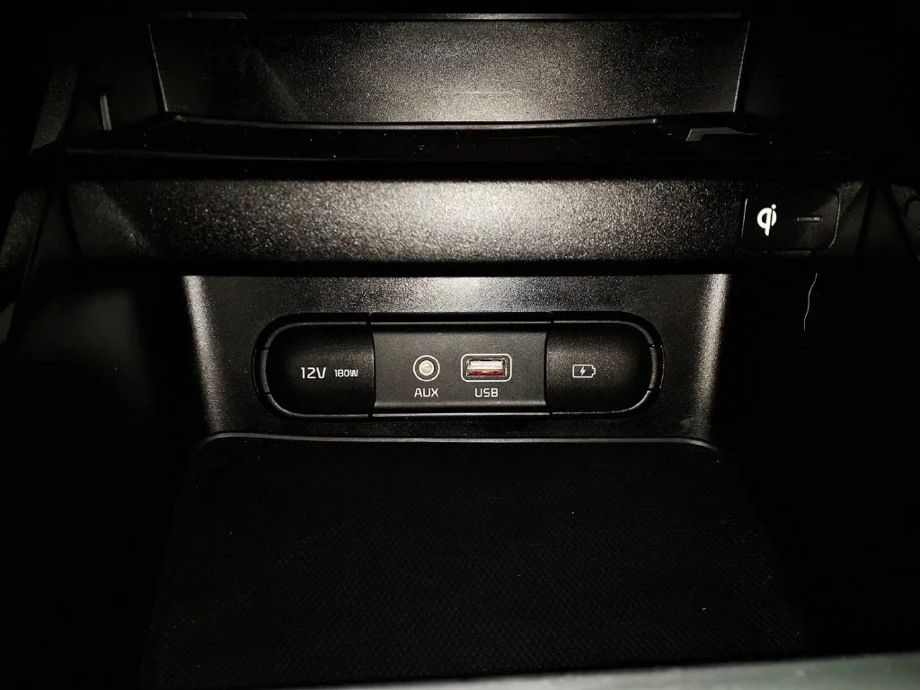 Used 2021 Black Kia EX image 25