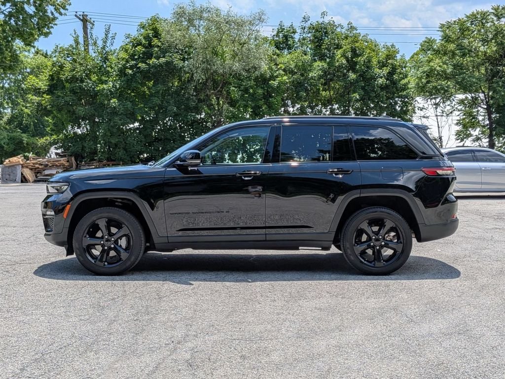 Used 2023 Black Jeep Limited image 9