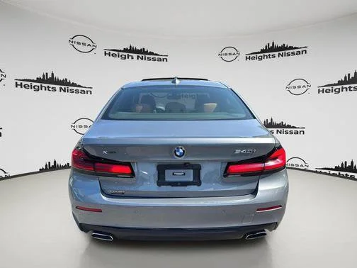 Used 2023 Gray BMW 540i xDrive image 6