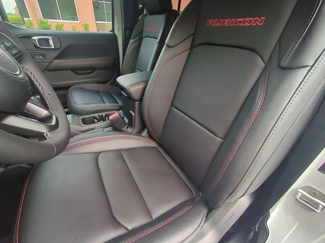 Used 2025 White Jeep Rubicon X image 27