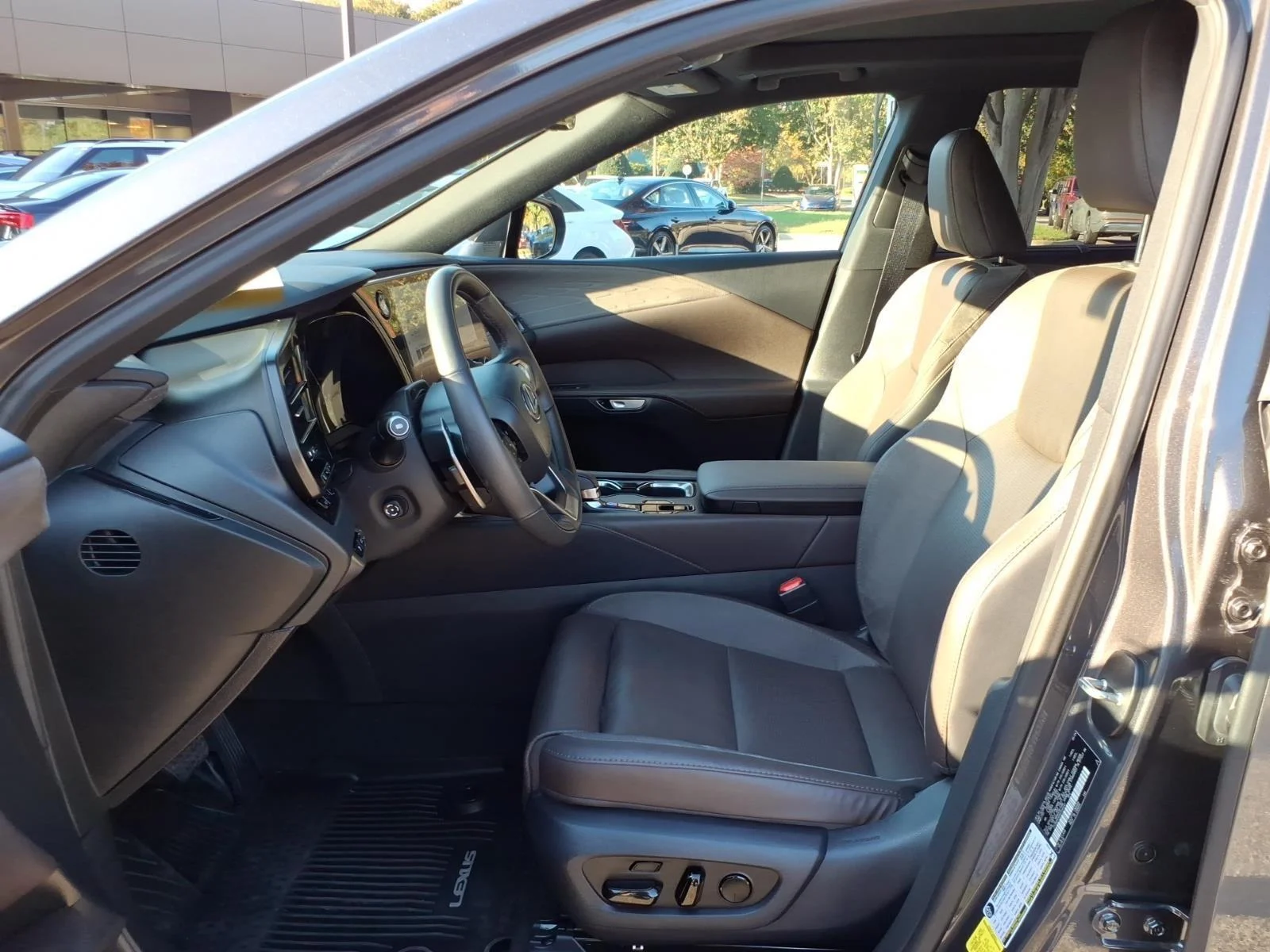 Used 2024 Cloudburst Gray Lexus RX 350h Luxury image 12