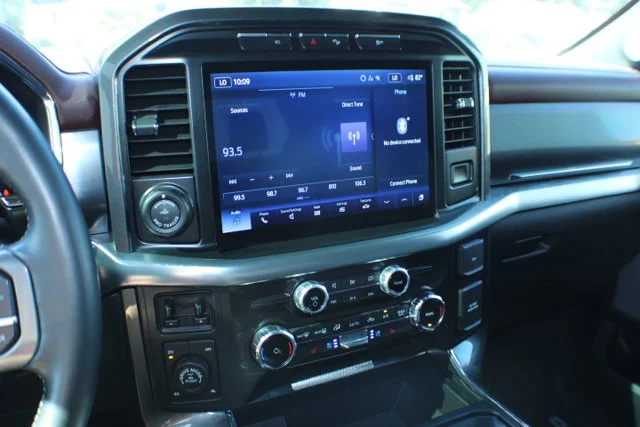 Used 2022  Ford LARIAT image 10