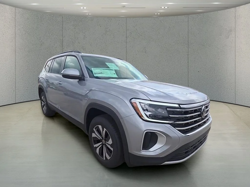 New 2026 Silver Volkswagen 2.0T SE image 47