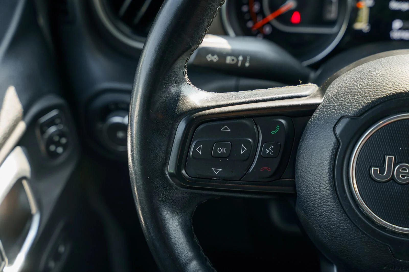 Used 2021 Gray Jeep Unlimited Sport S image 35