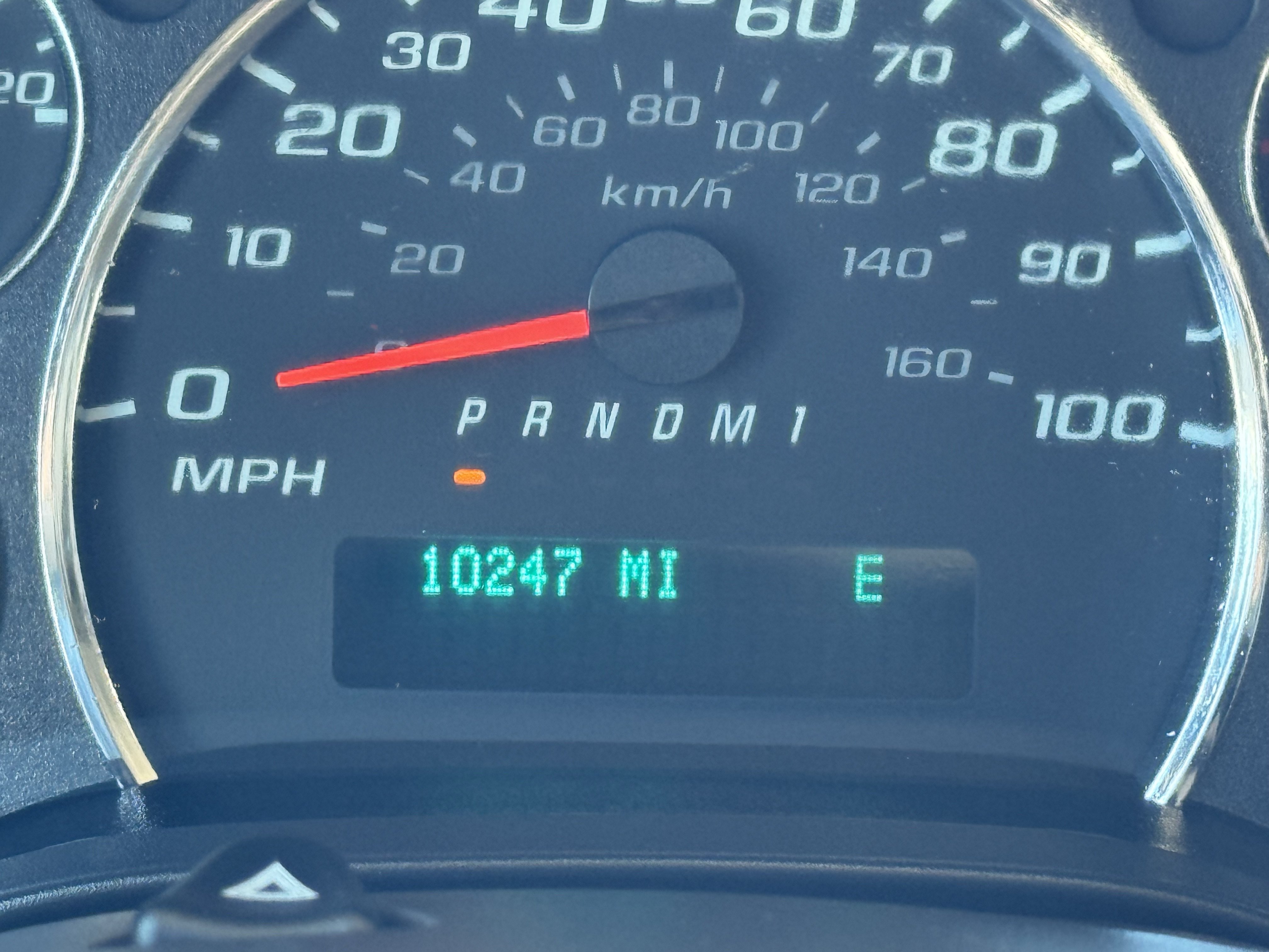 2025 Chevrolet Express Passenger LT - Photo 34