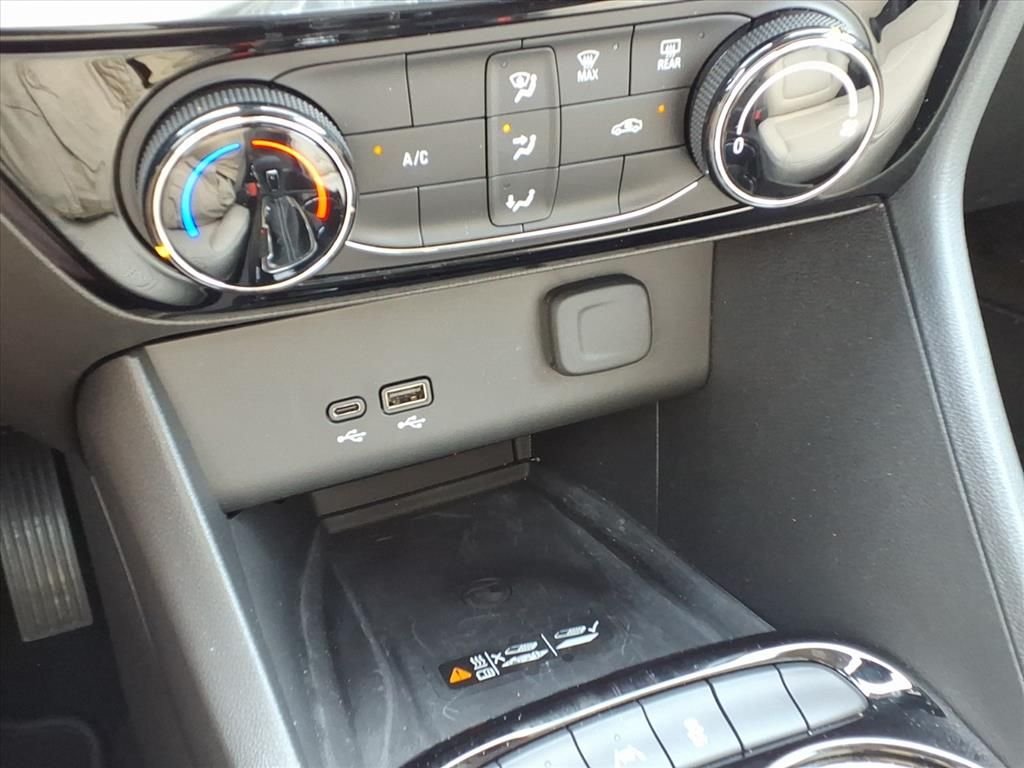Used 2025 White Buick Sport Touring image 24