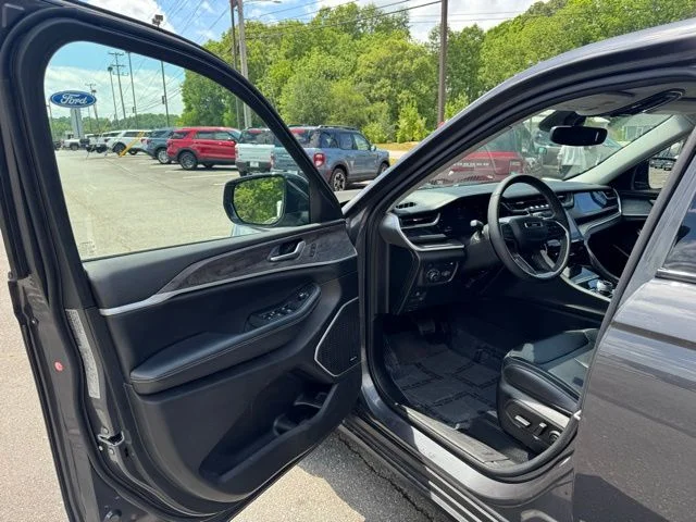 Used 2023 Gray Jeep 4xe image 12