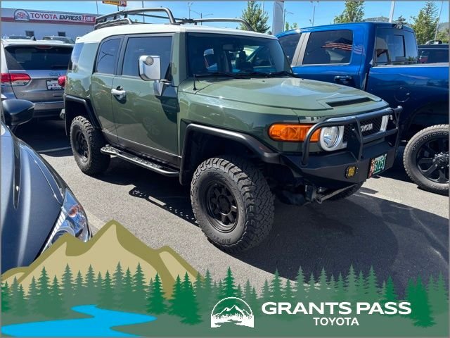2014 Toyota FJ Cruiser 4x4 AT's photo