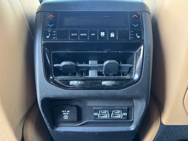 Used 2022 Black Jeep Summit image 41