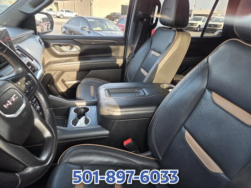 Used 2022 White Frost GMC AT4 image 9