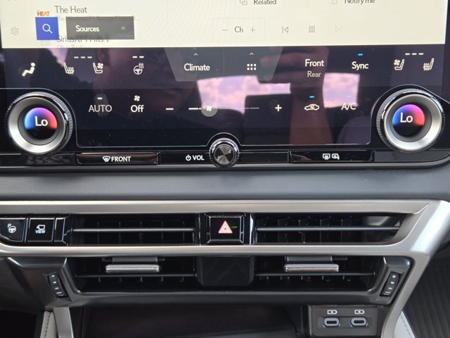 New 2026 Eminent White Pearl Lexus PREMIUM PLUS image 21