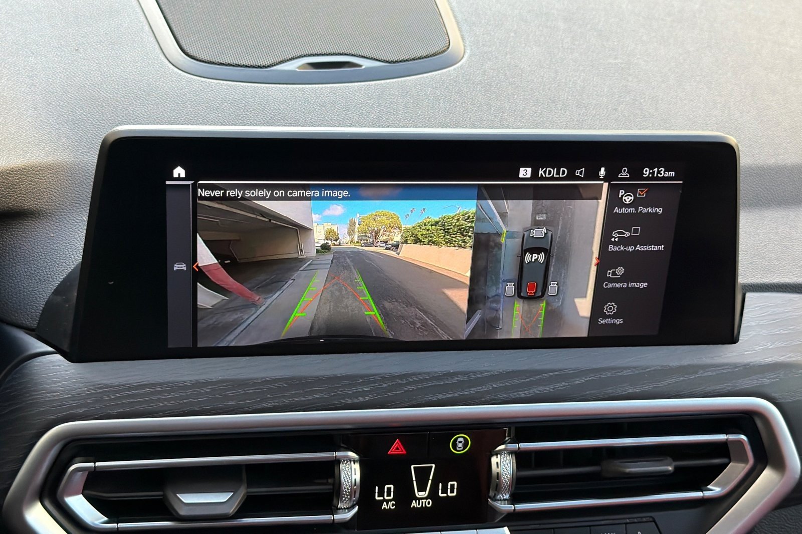 Used 2024 Jet Black BMW sDrive30i image 19