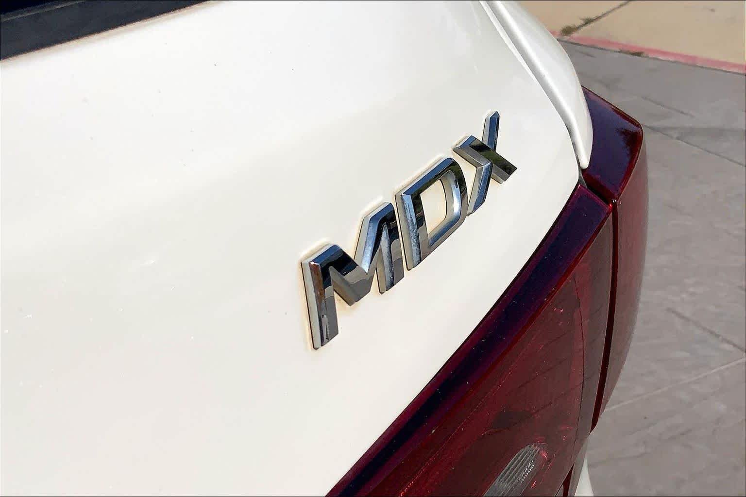Used 2019 White Diamond Pearl Acura  image 9