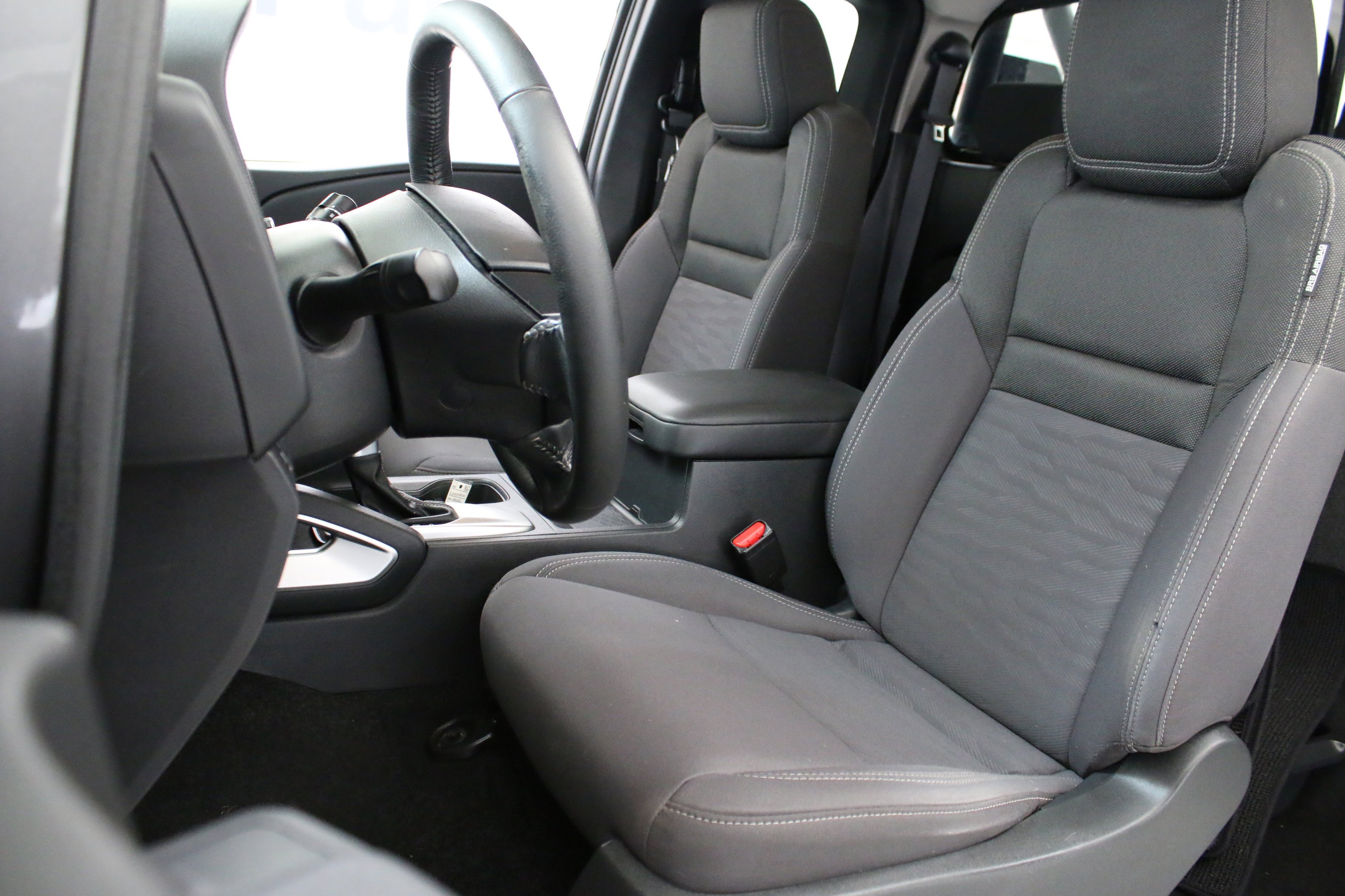 Used 2022 Gray Nissan King Cab SV 4x4 image 24