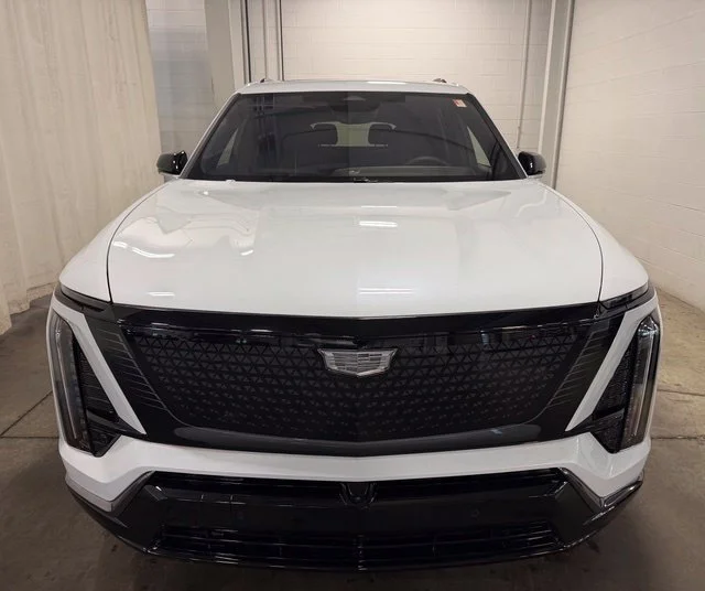 2027 Cadillac VISTIQ Sport - Photo 5