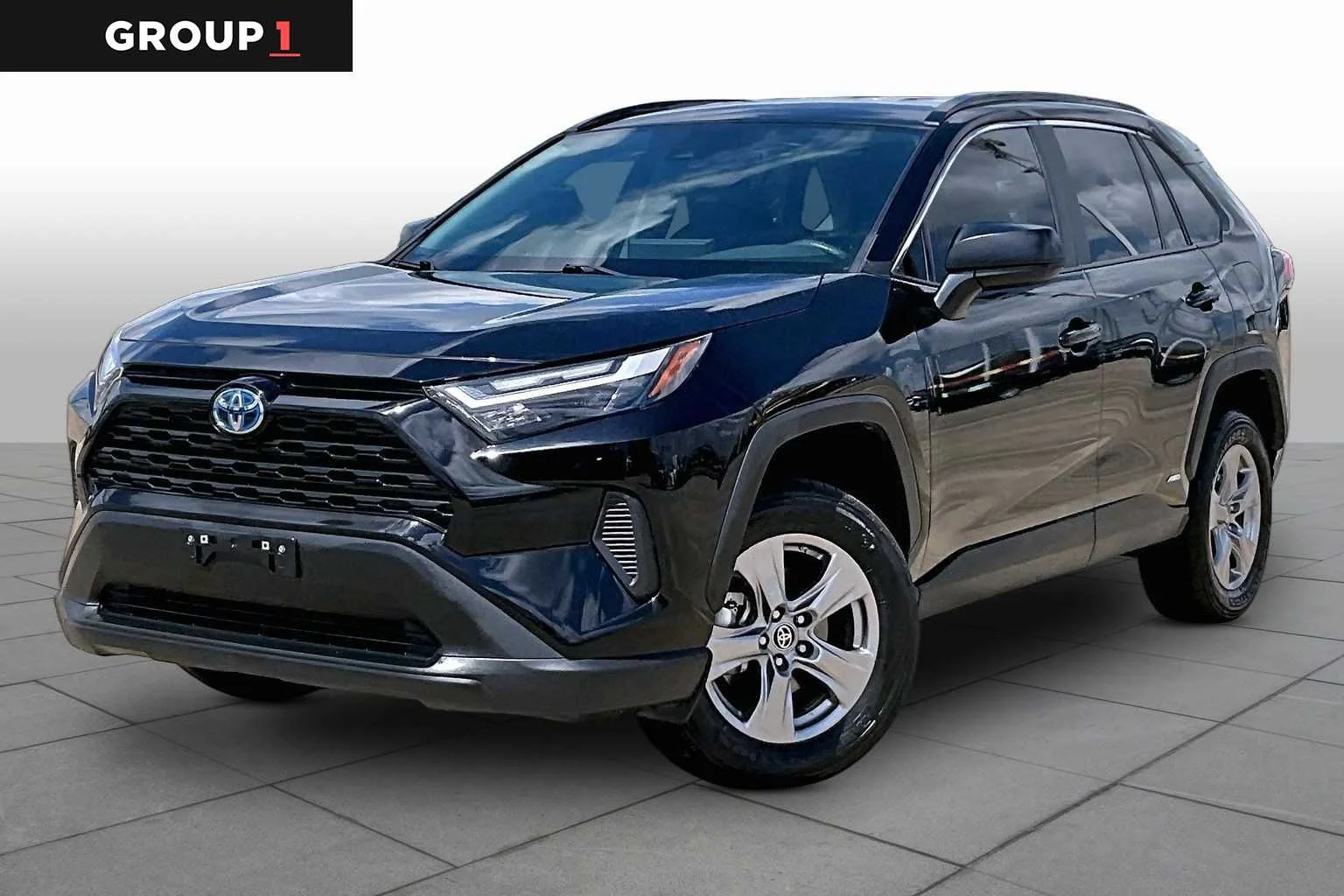 2024 Toyota RAV4 Hybrid LE AWD's photo