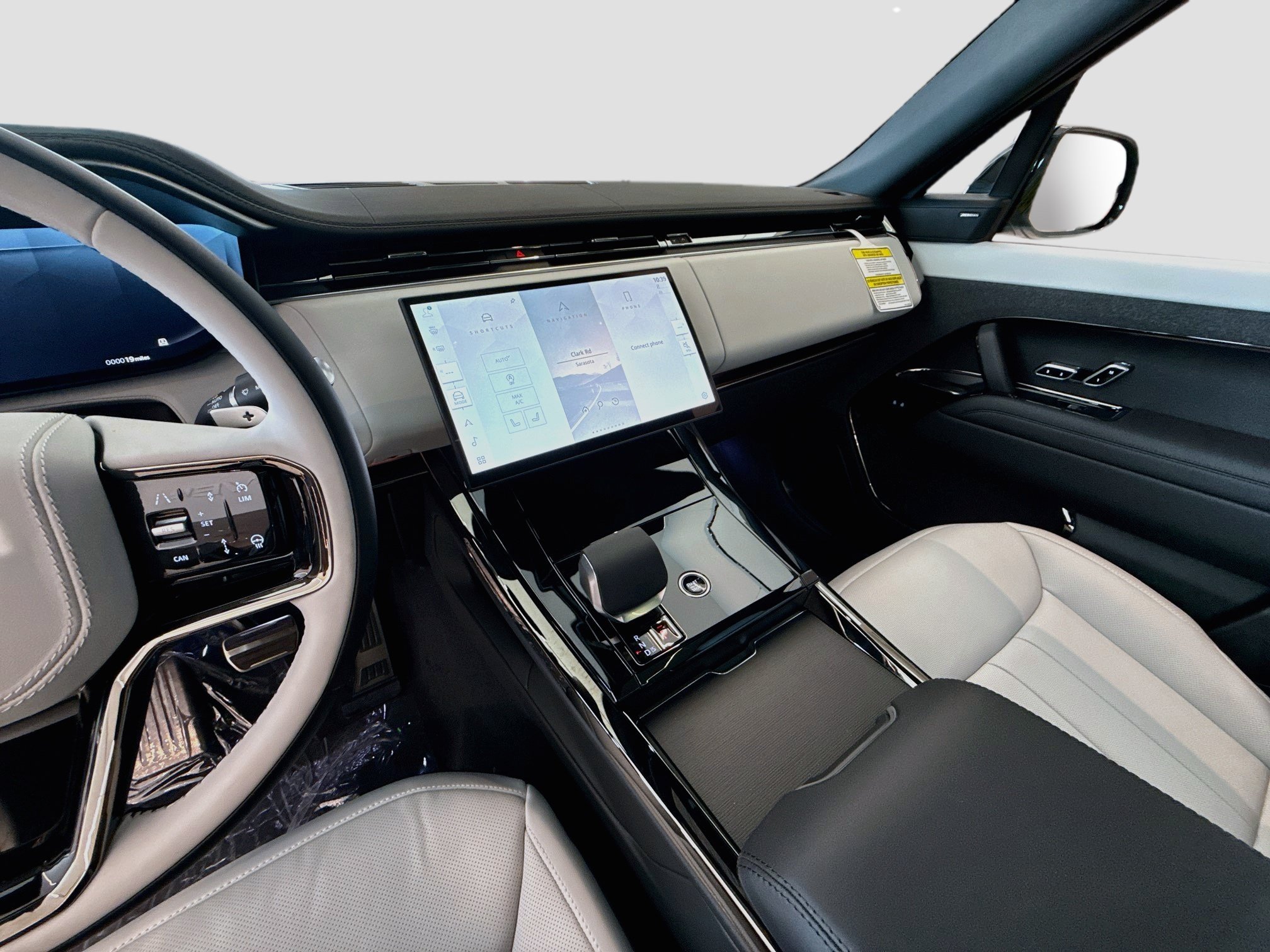 New 2026 Giola Green Land Rover Dynamic SE image 28
